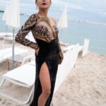 Sakshi Pradhan Instagram - #Cannes #Cannesfilmfestival #Cannes2023Natalie @festivaldecannes Outfit- @dlmayaofficial Styled by @ameysh @knaufjewels Jewels Lauch at @themembersclubincannes Party by @jojodye1 📷 by @roxannereinebach Hair by @sandralollypopcoiffure @itsmesakshii Cannes Film Festival