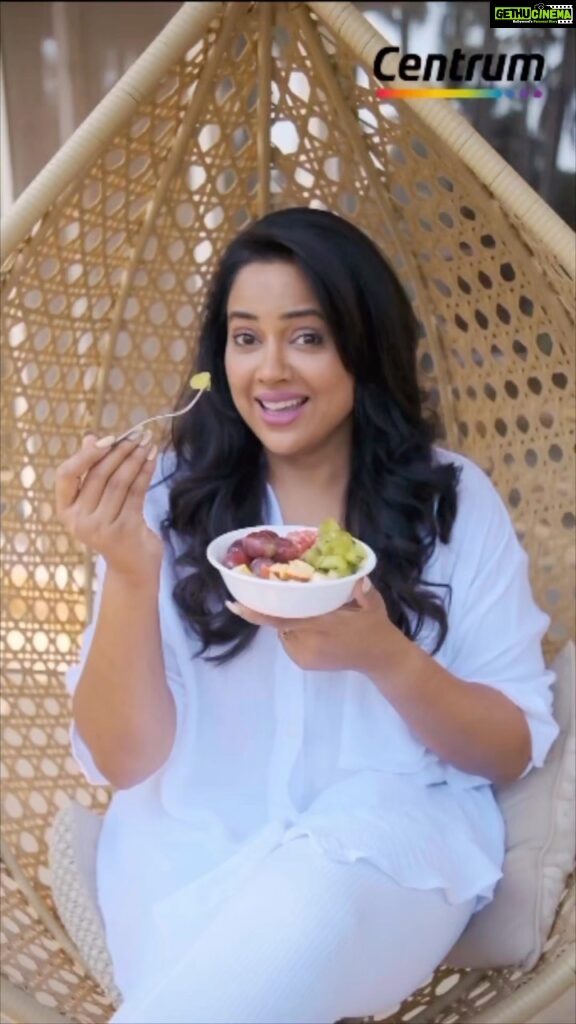 Sameera Reddy Instagram - This Women’s Health Action Day, take action and invest in your long-term health every day. Start taking Centrum multivitamins every day! #WomensHealthActionDay #HerNutritionMatters #GlowOfHealth #LiveBetterWithCentrum #EverydayWithCentrum https://amzn.to/3I77pJY Order Now