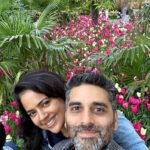 Sameera Reddy Instagram - 🌷Keukenhof Spring Gardens📍Holland 💐 Few weeks ago Hans was reading a book on cultures of the world. There was a pic of keukenhof gardens in Netherlands. He went to his dad and said ‘why don’t we take mama there for Mother’s Day! ‘ 🥹 and they did ! 🙂❤️🌷 Keukenhof - Tulip Garden