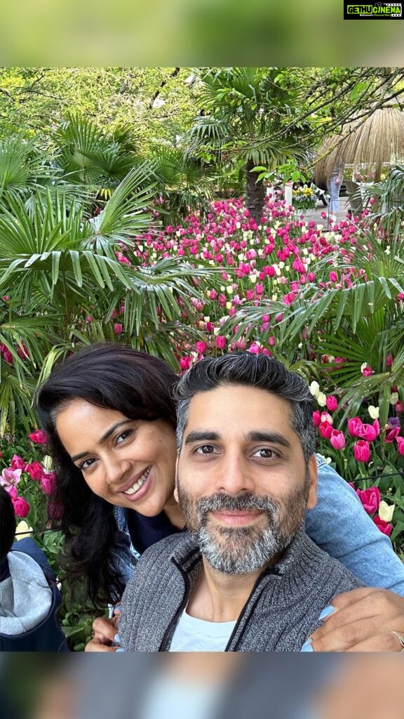 Sameera Reddy Instagram - 🌷Keukenhof Spring Gardens📍Holland 💐 Few weeks ago Hans was reading a book on cultures of the world. There was a pic of keukenhof gardens in Netherlands. He went to his dad and said ‘why don’t we take mama there for Mother’s Day! ‘ 🥹 and they did ! 🙂❤️🌷 Keukenhof - Tulip Garden
