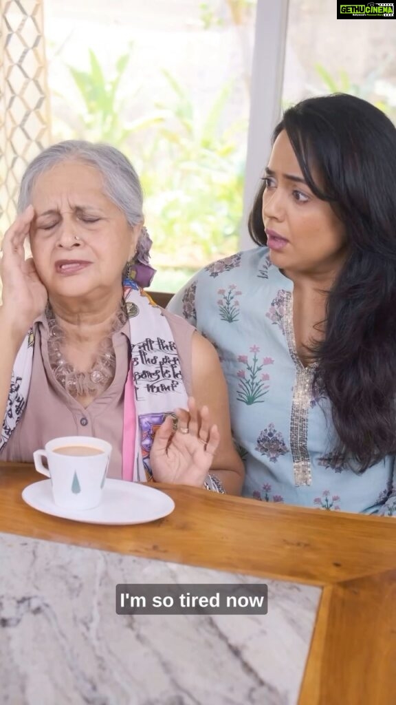 Sameera Reddy Instagram - 🎁Surprise your mom with the sweetest personalized gift. This special Tata Tea Gold Care pack is truly a thoughtful and unique way to show how much you care, and she’s surely going to appreciate the delicious tea inside. 👉🏼 simply visit www.TataTeaGoldCare.com to stand a chance to win a free* personalized Tata Tea Gold Care Pack which has a beautiful image of your mom and you on the cover along with a special message for her at the side.   Happy Mother’s Day!     *T&C apply. For details visit www.TataTeaGoldCare.com     #MyTurnToCare #TataTeaGoldCare #TataTeaGoldCarePack #MothersDay #MothersDayGift #MothersDay2023 #MothersDayContest #ContestAlert #PersonalisedGift #MothersDaySpecial #MomCares #ThanksMom #ThankYouMom #NoOneLikeMom
