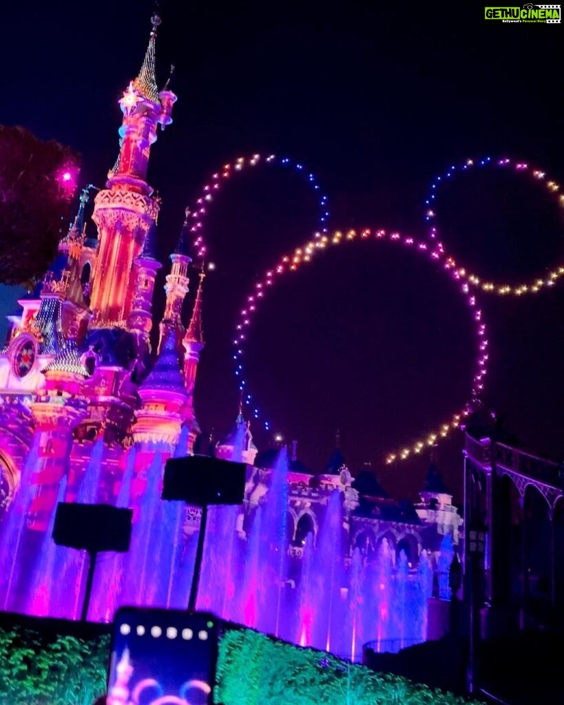 Sameera Reddy Instagram - Disneyland Paris was everything and more! 🤸🇫🇷❤️ Mama tips 😃- book in advance . 2 day ticket for sure to cover both parks . The RER trains were very convenient ( and cost effective) from Paris. 45 min tops! Don’t miss the grand parade in the evening and tho it was tough to stay awake for the 11 pm fireworks show, it was one of the most spectacular things we experienced . Nyra was not 1.02m in height so she missed a few things/ but lots of options for both her and Hans! her afternoon naps were tough because it’s the age you don’t really use a stroller but you need one 😅 carry snacks in a back pack always with wipes! Fast track passes do help cut the line but not for all rides (they are fab if you can get them) don’t miss the lion king & Mickey the magician shows ( they are free but to beat the crowd , if you have a Mastercard you can secure a seat at the city hall desk 2 hrs Prior) more reels coming up soon! So much to see 💫 @disneylandparis @explorefrance @thinkstrawberries #momlife #travelwithkids #messymama #disneylandparis #AvengersCampusParis #thinkStrawberries #ExploreFrance