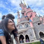 Sameera Reddy Instagram - Disneyland Paris was everything and more! 🤸🇫🇷❤️ Mama tips 😃- book in advance . 2 day ticket for sure to cover both parks . The RER trains were very convenient ( and cost effective) from Paris. 45 min tops! Don’t miss the grand parade in the evening and tho it was tough to stay awake for the 11 pm fireworks show, it was one of the most spectacular things we experienced . Nyra was not 1.02m in height so she missed a few things/ but lots of options for both her and Hans! her afternoon naps were tough because it’s the age you don’t really use a stroller but you need one 😅 carry snacks in a back pack always with wipes! Fast track passes do help cut the line but not for all rides (they are fab if you can get them) don’t miss the lion king & Mickey the magician shows ( they are free but to beat the crowd , if you have a Mastercard you can secure a seat at the city hall desk 2 hrs Prior) more reels coming up soon! So much to see 💫 @disneylandparis @explorefrance @thinkstrawberries #momlife #travelwithkids #messymama #disneylandparis #AvengersCampusParis #thinkStrawberries #ExploreFrance