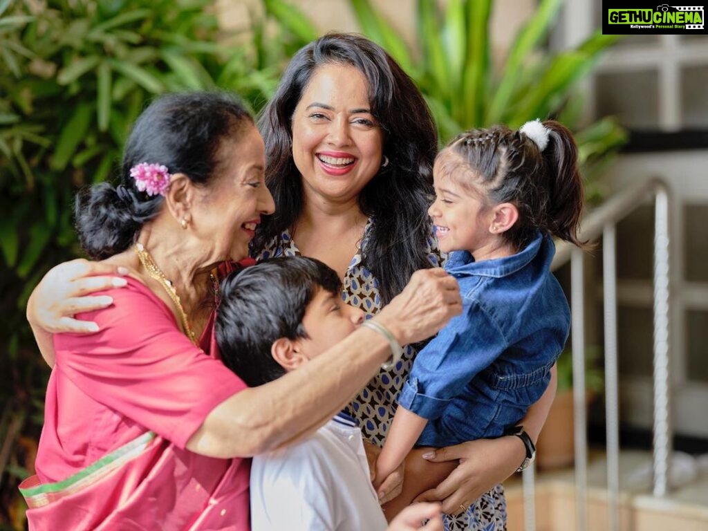 Sameera Reddy Instagram - When I was 18 yrs old, I told my mom i wanted her to get me married off . I just had heartbreak at that point and I was very lost with no direction . No career drive and The pressure of having famous sisters added to it. My mother told me I was making this decision out of fear and instead of trying to find myself in a man and marriage , she wanted me to define myself , earn respect, be courageous and go out there and fight with my fears. She wanted me to find myself. . And it’s one of the most life changing moments I’ve had ❤️ thank you mama for always believing in me . Then and always 💫love you mama ! #happymothersday 📷 @magicalmomentz97