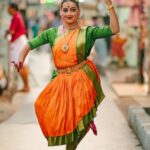 Samskruthy Shenoy Instagram – വീണ്ടുമെൻ വീണയിൽ വസന്തഗീതമായ് ഉണരൂ നീ….

@samskruthysam 

🎥 @pranavcsubash_photography 

🎨 @retouch_by_arun 

#dance #dancesandritualarts #dancer #classicaldance #classicaldancer #classicaldancersofinstagram 
#guruvayoor #guruvayur Guruvayur Temple ഗുരുവായൂർ ക്ഷേത്രം