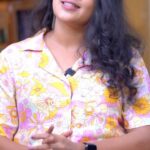 Samskruthy Shenoy Instagram – എന്റെ ഭർത്താവിന് ക്യാമറയോട് അത്ര വലിയ താല്പര്യമില്ല 😮