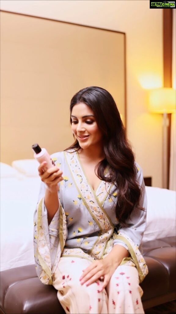 Samyuktha Instagram - With QAADU, you can have the power of nature in your skincare routine! QAADU has everything you need for a complete self-care experience, from their luscious Facial cleanser and radiant day cream, designed to revitalise your skin, to their nourishing hair oil and shampoo, which bring out your hair’s natural beauty.   Pamper your skin with their Moisturising Body Lotion, a lightweight lotion that provides intense hydration without leaving it greasy.   Note: Qaadu products are 100% vegan, natural, and paraben-free.    #QAADU #naturalgoodness #vegan #skincare #haircare #gowiththeqaadu
