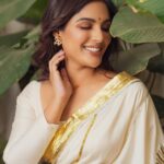 Samyuktha Instagram - Still Silent Formless Eternal M & H @vishalcharanmakeuphair @deepabambhaniya08 Styled by @shruthimanjari assisted by @niha__varma Wearing @gulabobyabusandeep @amrapalijewels Captured by @the_pixel_farmer Location courtesy : @betsubara.hyd