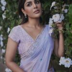 Samyuktha Instagram - “Beauty surrounds us, but usually, we need to be walking in a garden to know it.” #happywomensday #happyholi Wearing @kavithaguttaofficial & @karnikajewelshyd . Styled by : @ruchi.munoth Makeup: @vishalcharanmakeuphair Hair: @hairbyradhika Photographed : @arifminhaz Asst by @thejaswitanneru #vaathi #vaathipromotions #sirmovie #samyuktha #classic #livinglife