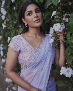 Samyuktha Instagram - “Beauty surrounds us, but usually, we need to be walking in a garden to know it.”

#happywomensday #happyholi 

Wearing @kavithaguttaofficial & @karnikajewelshyd 
. 
Styled by : @ruchi.munoth 
Makeup: @vishalcharanmakeuphair 
Hair: @hairbyradhika 
Photographed : @arifminhaz Asst by @thejaswitanneru

#vaathi #vaathipromotions #sirmovie #samyuktha  #classic #livinglife