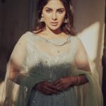Samyuktha Instagram - Defining the UNSAID Wearing @geethikakanumilli & @karnikajewelshyd . Styled by : @ruchi.munoth Makeup: @vishalcharanmakeuphair Hair: @hairbyradhika Photographed : @arifminhaz Photo Asst @thejaswitanneru #vaathi #vaathipromotions #samyuktha #classic #livinglife