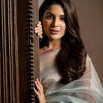 Samyuktha Instagram – Graze. Grandeur. Fire. Calm.
.
Wearing @tilfi_banaras @fineshinejewels 
.
Styled by: @ruchi.munoth assisted by @glintaesthetic 
Makeup : @vishalcharanmakeuphair 
Hair: @divya.naik25 
Clicked by : @kiransa 

#vaathi #vaathipromotions #sir 
#vaathicoming