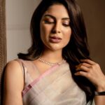 Samyuktha Instagram – Graze. Grandeur. Fire. Calm.
.
Wearing @tilfi_banaras @fineshinejewels 
.
Styled by: @ruchi.munoth assisted by @glintaesthetic 
Makeup : @vishalcharanmakeuphair 
Hair: @divya.naik25 
Clicked by : @kiransa 

#vaathi #vaathipromotions #sir 
#vaathicoming
