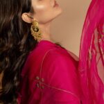 Samyuktha Instagram – Here you go !! #vaavaathi from Meenakshi 💗🙈
.
Wearing @nisharahmed_ @amrapalijewels @amethystchennai 
.
Styled by: @ruchi.munoth 
Makeup : @vishalcharanmakeuphair 
Hair: @divya.naik25 
Captured by : @kiransa 

#vaathi #vaathipromotions #sirmovie #vaathion17feb 
#vaathicoming
