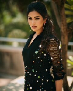 Samyuktha Instagram - 💫 #Mumbai #Virupaksha 

Shot by @kadamajay 
MUA - @kajol_mulani 
Hair Stylist - @deepabambhaniya08 
Stylist - @archamehta
Team - @rashmi_angara 
@ishikakakkad
Outfit - @studiomoonray
