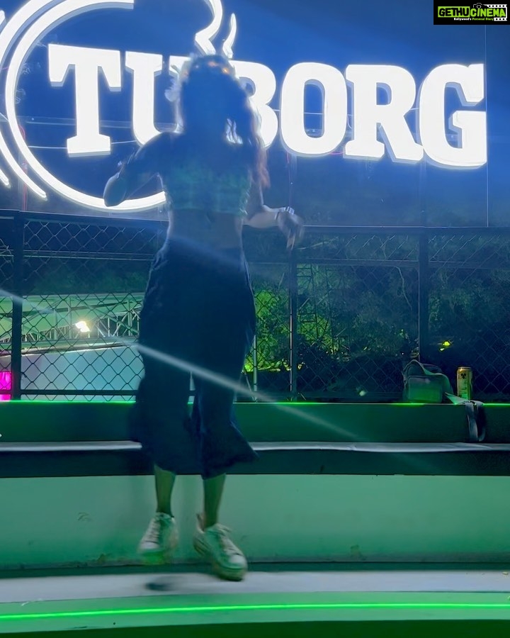 Samyuktha Hegde Instagram - Swipe to the end to see Amma groove and jump at her first music festival. What an epic party at Tuborg X Sunburn 2022 in Goa. Thank you so much @tuborgzerosoda for giving me so many good memories! I had a great time. #Ad #Tuborg #TuborgZeroSoda #OpenToMore #TuborgSunburnLimitedEdition #TuborgxSunburn2022 #WhyNot **Disclaimer: Drink responsibly, this content is for 25 years and above