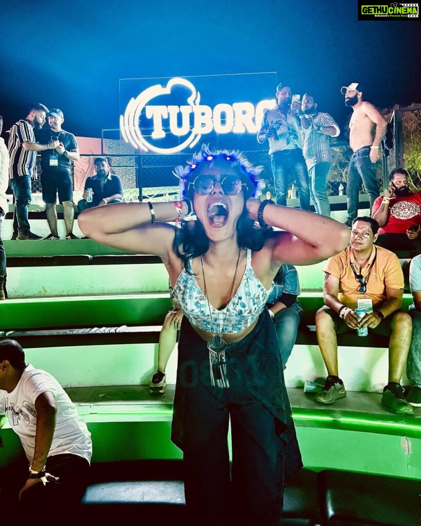 Samyuktha Hegde Instagram - Swipe to the end to see Amma groove and jump at her first music festival. What an epic party at Tuborg X Sunburn 2022 in Goa. Thank you so much @tuborgzerosoda for giving me so many good memories! I had a great time. #Ad #Tuborg #TuborgZeroSoda #OpenToMore #TuborgSunburnLimitedEdition #TuborgxSunburn2022 #WhyNot **Disclaimer: Drink responsibly, this content is for 25 years and above