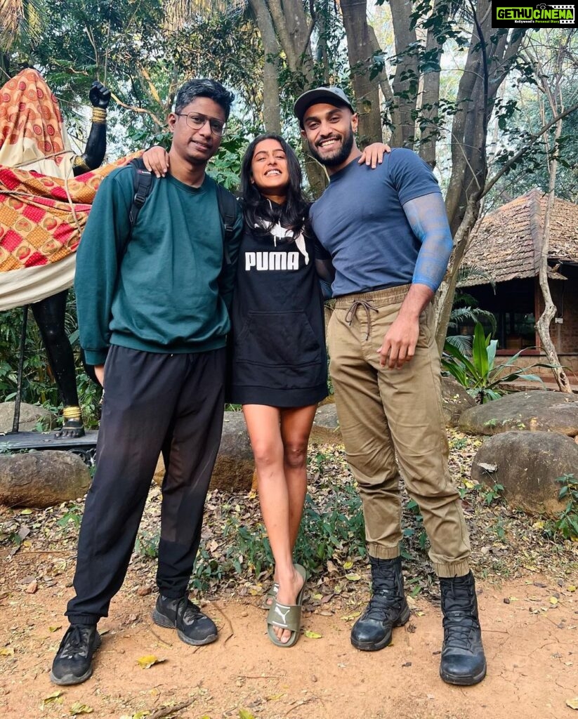 Samyuktha Hegde Instagram - So grateful to be back on set after 5 months. These last 5 months have been really tough and I have had to deal with an excruciating amount of pain but I’m glad its over and now I can be back doing what I love ❤️ Thank you universe for giving me the strength to heal and thanks a lot to everyone who were there for me during this time! #aclrecovery #aclreconstruction #backtowork
