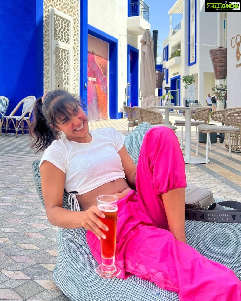 Samyuktha Hegde Instagram - Being pinktastic 💗 . . . . @cloud7ayla @aylaoasis @goldcoastfilmsofficial #Jordon #pinksummer