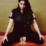 Samyuktha Varma Instagram - Mula Bandha or the Root Lock is one of the three main Bandhas or yogic locks practiced by yogis 🌺The Root Lock Pose helps in balancing the mind, increases the power of concentration, allows more awareness of the unconscious realms. 🌺induces physical and mental relaxation quickly.  🌺refreshes and rejuvenates and also relieves you of stress and mild depression. 🌺 It also revitalizes and energizes the nervous system and also helps in calming the nerves. As you know how to control Moola Bandha or Root Lock in your body, you will have all the power over life force in your body.when you are able to contain and control that life inside of you, it helps you not to look for enjoyment or happiness elsewhere and finally recognize that all that you need, you already have inside your own body. Keep practising 🙏
