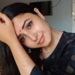 Sana Amin Sheikh Instagram - POV: I'm in a Mani Rathnam Film 🎬 #snehithane #saathiya #naturallight #nofilter #chupkese #madhavan #shalini #alaipayuthey #arr #2000s #favourite #okjaanu #okkanmani #TamilFilms #love #manirathnam #Hindifilms🖤
