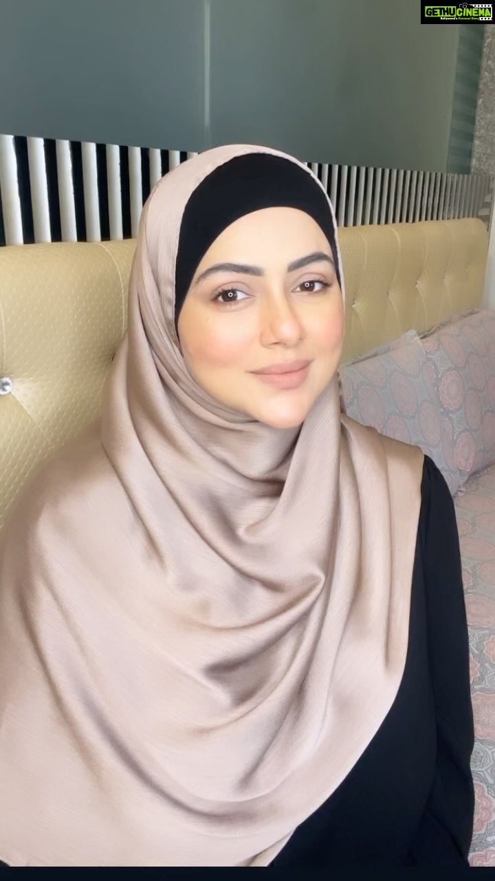 Sana Khan Instagram - Just 3 days n we will all In Sha Allah enter the blessed month of Ramadan 🌙🤲🏻 Let’s make this Ramadan the month of change in our lives and beg Allah for guidance on the straight path. #sanakhan #anassaiyad #ramdan #alhamdulillah #blessed