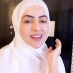 Sana Khan Instagram – Tauba karne me der na karo
Har pal “maut” kareeb ho rahi hai,
Jane kab ajaye uska koi waqt nahi hai.

#sanakhan #anassaiyad #islamicquotes