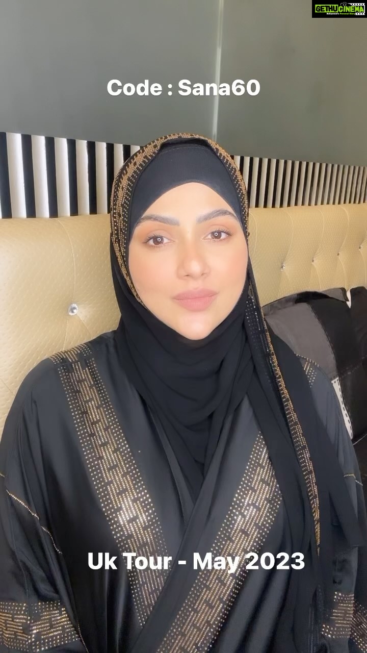Sana Khan Instagram - ASSALAMU ALYKUM! calling all UK brothers and sisters! We can’t wait to see you all at the events in MANCHESTER, BIRMINGHAM, LONDON @almiftaah have decided to keep the 60% off for another 24 hours! So please join me on my first official UK tour with my husband. Book now via the link in bio before it’s all sold out! @almiftaah