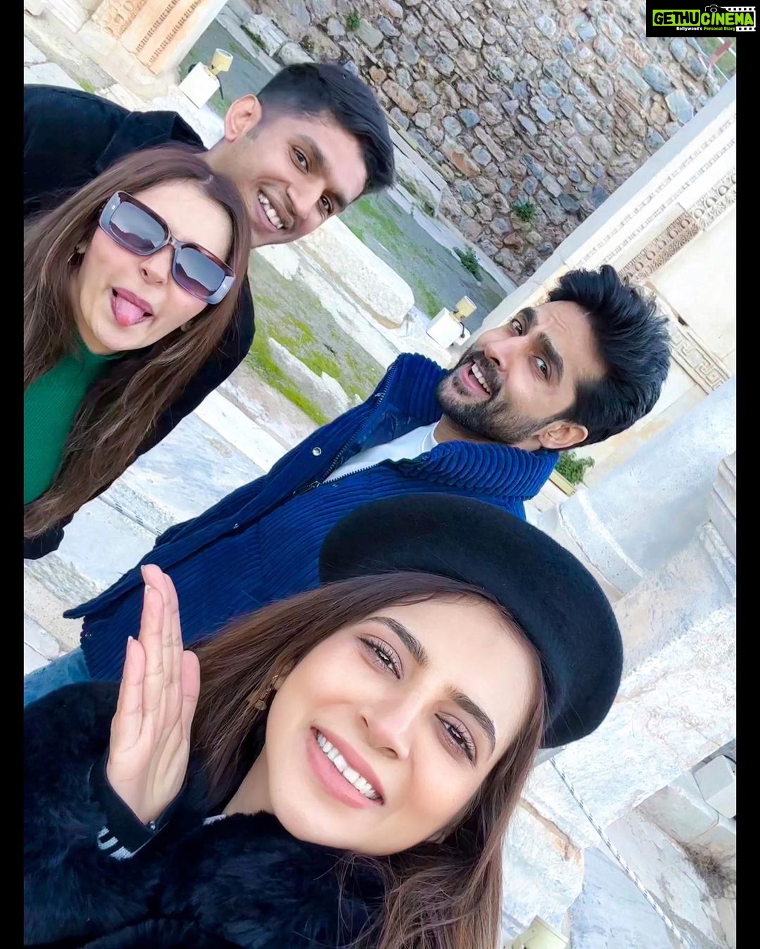 Sana Sayyad Instagram - Let’s Do This Again ❤️ . . . #tripwithfriends #memories #memoriesforlife #turkey #istanbul #holiday #travel #fun #times