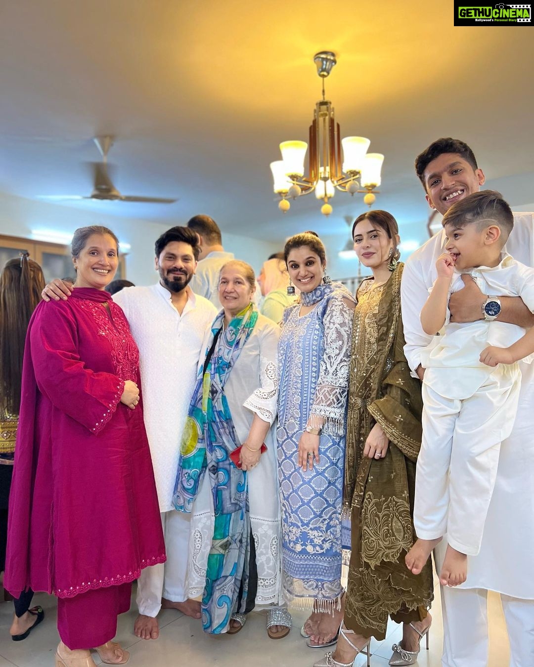 Sana Sayyad Instagram - Welcome to muslims MetGala ✨💫🥰 May this auspicious day of Eid-ul-Fitr bring joy, prosperity and blessings to your life ❤️🙏🏻