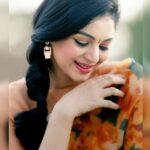 Sanam Shetty Instagram - அனைவருக்கும் இனிய தமிழ் புத்தாண்டு வாழ்த்துக்கள் 💐🌟 . . . Saree @6yarddrape Styling @shyn_fascino Clicks @adam_kae MUH @sujitha_makeup_artist Draping @the_thish Venue @the_french_town #happytamilnewyear