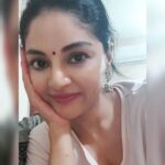 Sanam Shetty Instagram – No party for me 😏 
What about you? 

#sleepysaturday #goodnight 💤