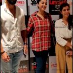 Sanam Shetty Instagram - Had the great pleasure of watching this gem of a film KONDRAAL PAAVAM 👏👏 A film like this comes our way only once in a while. Kudos to director @filmmaker_dayal_padmanabhan , @einfach.studios for such a spectacular creation 🌟 Very inspiring to see @santhoshprathapoffl 's consistent growth ..proving with each film that he is here to stay. No doubt that he will soon be one of the most sought after actors in Tamil. @varusarathkumar is an absolute treat to watch..can't help but be bowled over by her performance. Hope to see her more onscreen with such unique scripts. Charlie sir, Eashwari mam, actor @sendraayan make you feel right at home in their little universe. The solid screenplay is perfectly complimented by #Chezian sir's stunning visuals , @samcsmusic hauntingly memorable music. Releasing tomorrow. Don't miss it peeps! Best wishes to @saravanaspb @balaji_2888 VC @bingoobox @blackpeppernews @openmic_tamil @wikkitalks_official @ardormediaproductions @nammatimepass Edit @sanam_shetty_armyy #previewshow #kondraalpaavam #10thmarch #intheatres