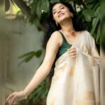 Sanam Shetty Instagram - Wish you all a very Happy Vishu 💐 . . . Photography @camerasenthil Saree & Styling @ivalinmabia MUH @pavihairandmakeup Organised by @rrajeshananda #happyvishu