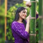 Sanam Shetty Instagram - Happy Sunday 💜 . . . Outfit & Styling @ival.amali Clicks @adam_kae @arvinthiyer MUH @monz_makeover Venue @darzaluxuryresorts #summerstyles #coolcottons #kurtacoords #purplelove