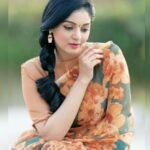 Sanam Shetty Instagram - அனைவருக்கும் இனிய தமிழ் புத்தாண்டு வாழ்த்துக்கள் 💐🌟 . . . Saree @6yarddrape Styling @shyn_fascino Clicks @adam_kae MUH @sujitha_makeup_artist Draping @the_thish Venue @the_french_town #happytamilnewyear