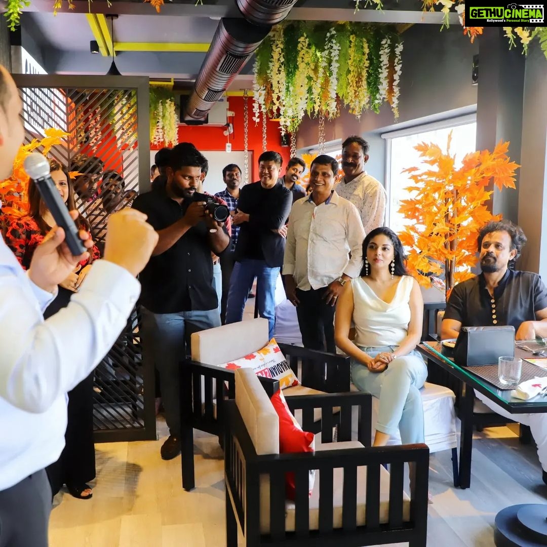 Sanam Shetty Instagram - Honoured to launch India's First Canadian 2 For 1 Pizza restaurant in Chennai, at Elliot's Beach - Besant Nagar ππ Hearty Congratulations to founder Mr. Mohammed Abdullah and best wishes to the team and staff. Thanks for the kind hospitality Mr. Ashik Sheik @shaik_lens_photography & Mrs. Uma @aura_uma. Event host @emcee_komal15 Photography @vivid_impressions__ #newlaunch #canadian2for1pizza #newrestaurant #pizzalovers #besantnagar #chennai