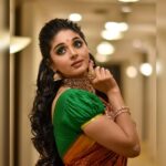 Sanam Shetty Instagram - Pattu - Essence of south Indian brides🧡 . . . . Bridal makeover by @naturalssalon Event @chennaitimestoi Hospitality @ckkumaravel sir @veena_kumaravel mam Makeup @preethi_naturalsmakeupartistry Hair @therita.artistry Saree @cooptexindia Jewellery @theaashirya Styling & Coordination @sneha__mithran @style.withsneha Managed by @gow7hu @rajani_raghunath Photography @arvinthiyer Venue @crowneplazachn #bridalshoot @timesofindia #naturalssalon #southindianbride #eventstyling #pattusaree #bridalfashion