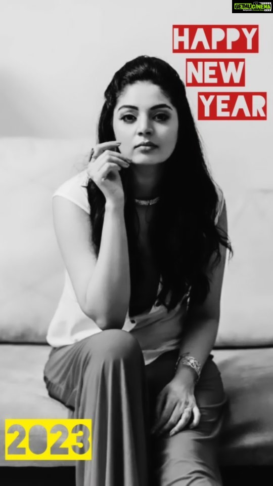 Sanam Shetty Instagram - RESPECT above everything else. What's the biggest lesson you learnt this year? Thank you all for your love my dear peeps ♥️ grateful always Wish you all a very Happy New Year. Video @phototodayofficial #goodbye2022 #happynewyear