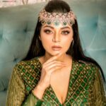 Sanam Shetty Instagram - Noor is back 💚 . . . Emerald green satin lehenga-gown by @naziasyedofficial Photography @rahuldev1177 Stylist @naziasyed MUH @vijiknr Accessories @bronzerbridaljewellery #arabicprincess #royalconcepts #indowestern #emeraldgreen #lehengagowns #smokeyeyes #fashionphotography #latestshoot