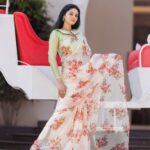 Sanam Shetty Instagram - All things pure 💕 . . Purely serene Ivory organza saree by @6yarddrape Styling @shyn_fascino Photography @adam_kae MUH @sujitha_makeup_artist Draping @the_thish Venue @the_french_town #atouchofbliss #organzasarees #vintagefare #sanam #sanamshetty