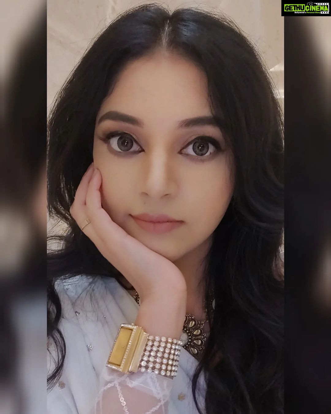 Sanam Shetty Instagram - உங்கள் அனைவருக்கும் இனிய பொங்கல் வாழ்த்துக்கள் 💐 ನಿಮಗೆಲ್ಲರಿಗೂ ಸಂಕ್ರಾಂತಿ ಹಬ್ಬದ ಶುಭಾಶಯಗಳು 🌟 . . . . Outfit @fascinodresses_by_shyn Styling @shyn_fascino MUH @vaishuzmakeover Venue @radissonblucbe #happypongal #happysankranthi