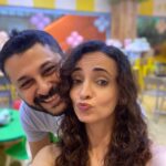Sanaya Irani Instagram – Happy Birthday Gattu 🥳🥳. May the child in you always stay alive. May your love for food, animals, travel and people(in order of preference) grow with the years to come. This year you are not in mumbai, but here’s hoping your bday party is as fun as all the parties you throw on every festival. Your Turkish eggs are waiting for you on return. Love you @hegdeg and have a faaaab one 🥳🥳🥳.