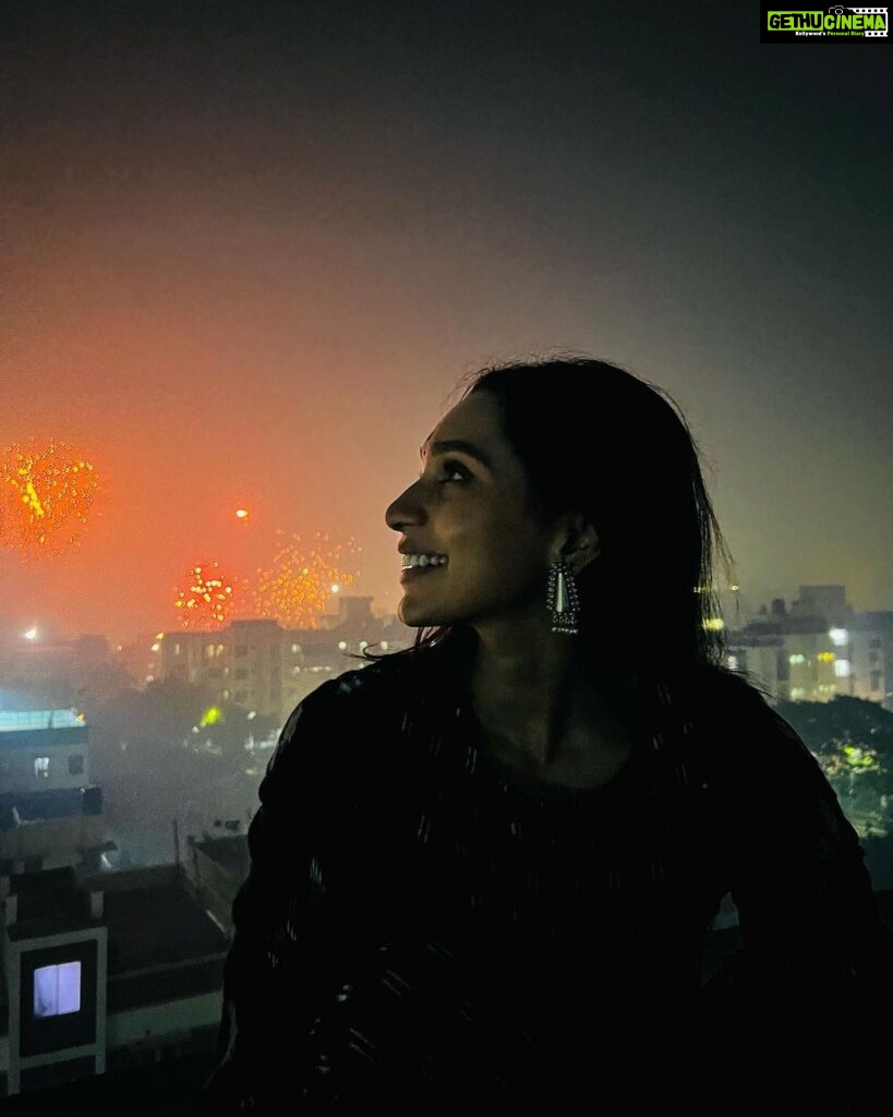 Sanchana Natarajan Instagram - Thankful, grateful and hopeful 🤍 #letsgetthisstarted #2023