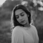 Sanchana Natarajan Instagram - POV: you’re a tamil actor from the 80’s🌹 Shot by @harini_sarathy 🤍