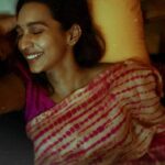 Sanchana Natarajan Instagram - சுழலாதிரு உலகே..🤍 @dreamsbyhrishikeshns