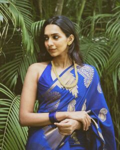 Sanchana Natarajan Instagram - வண்ணக்கிளி 🦋

Blouse- @razak_creations