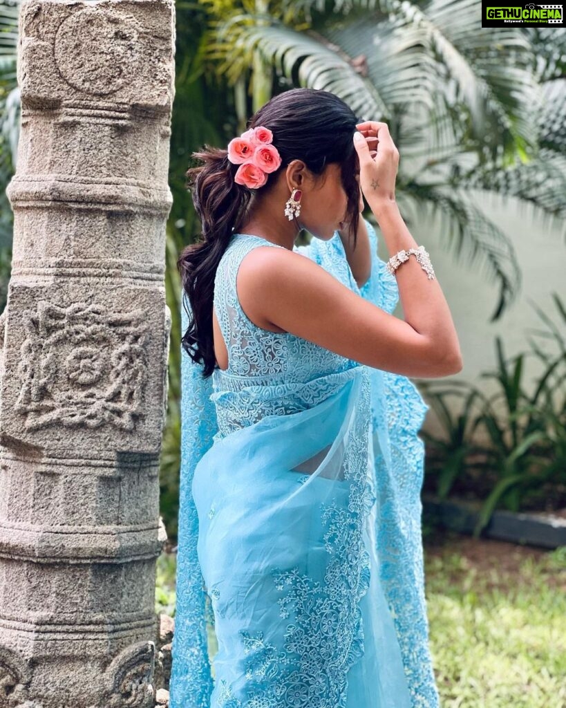 Sanchana Natarajan Instagram - 🦋 Hair @raisedbrowsbybhavani Wearing @razak_creations