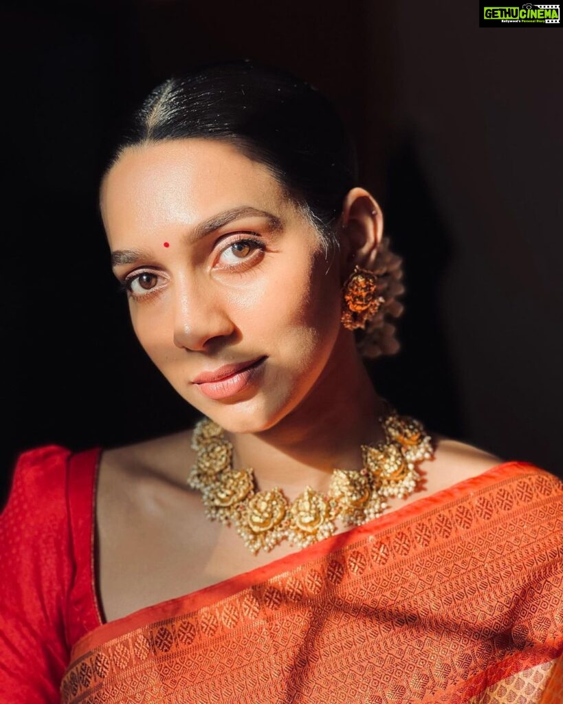 Sanchana Natarajan Instagram - உன் கண்ணே ஆயிரம் கதை பேசுதே❤