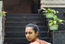 Sanchana Natarajan Instagram - Swipe to see my reaction to everyone who’s gonna make a big deal of these pictures 🤓🦭 #chummmanasanasanu #justuforbikini